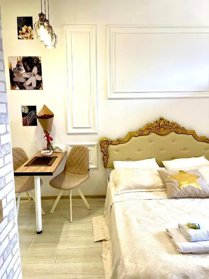 Vintage Apartment Kotlyarska10 리비프